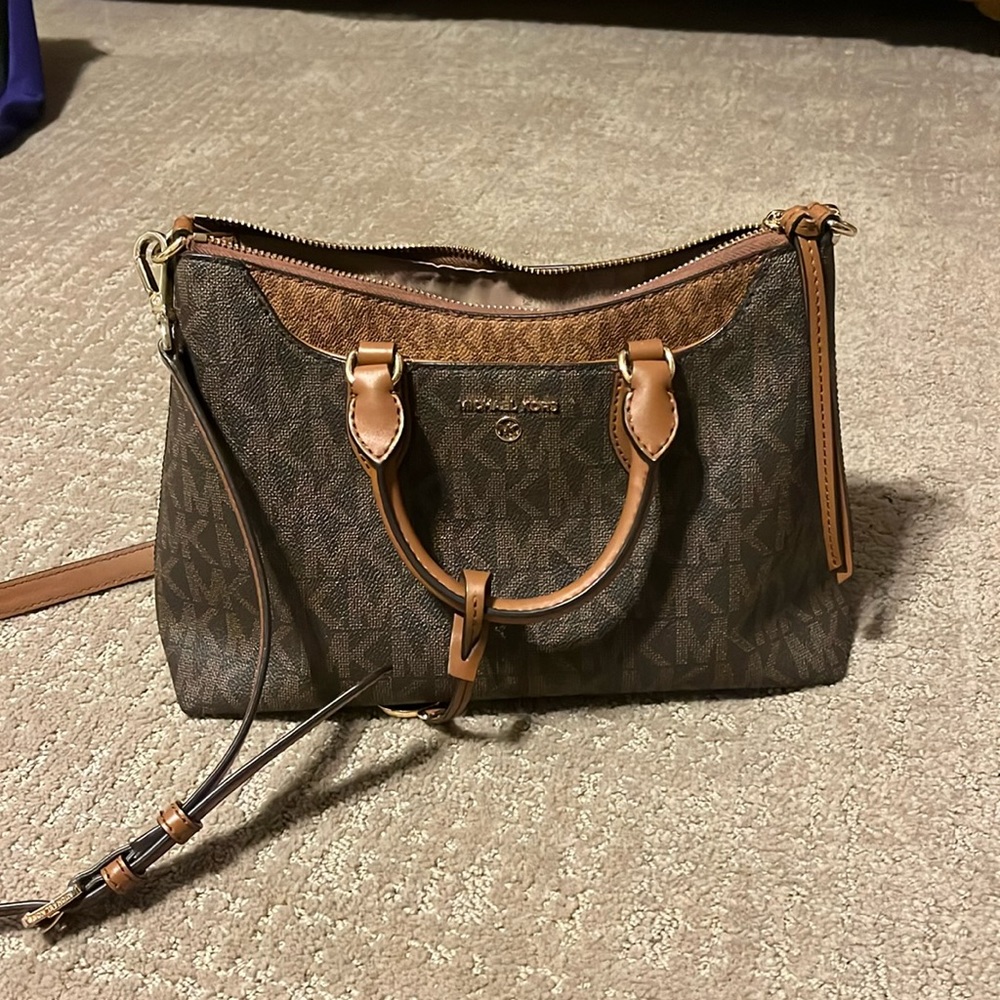michael kors crossbody bag